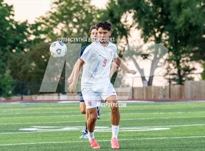 Thumbnail 3 in Valor Christian vs Ralston Valley photogallery.