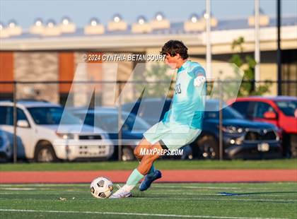 Thumbnail 3 in Valor Christian vs Ralston Valley photogallery.