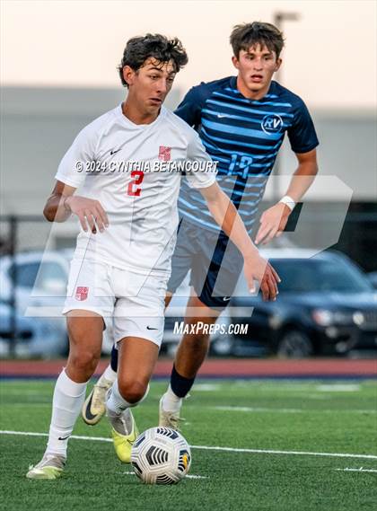 Thumbnail 1 in Valor Christian vs Ralston Valley photogallery.