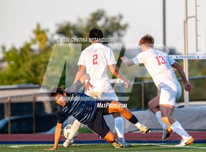 Thumbnail 3 in Valor Christian vs Ralston Valley photogallery.