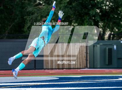 Thumbnail 2 in Valor Christian vs Ralston Valley photogallery.