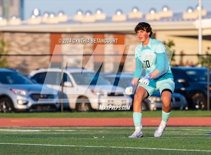 Thumbnail 3 in Valor Christian vs Ralston Valley photogallery.