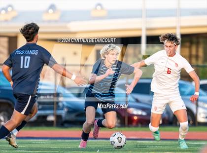 Thumbnail 2 in Valor Christian vs Ralston Valley photogallery.