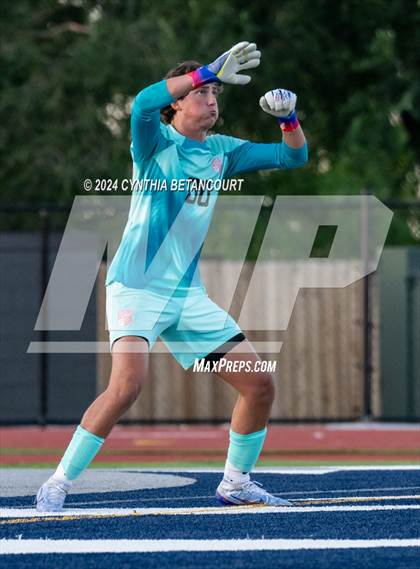 Thumbnail 1 in Valor Christian vs Ralston Valley photogallery.