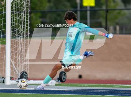 Thumbnail 2 in Valor Christian vs Ralston Valley photogallery.