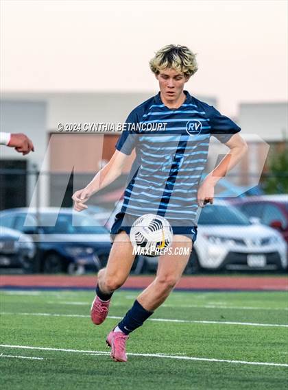 Thumbnail 3 in Valor Christian vs Ralston Valley photogallery.