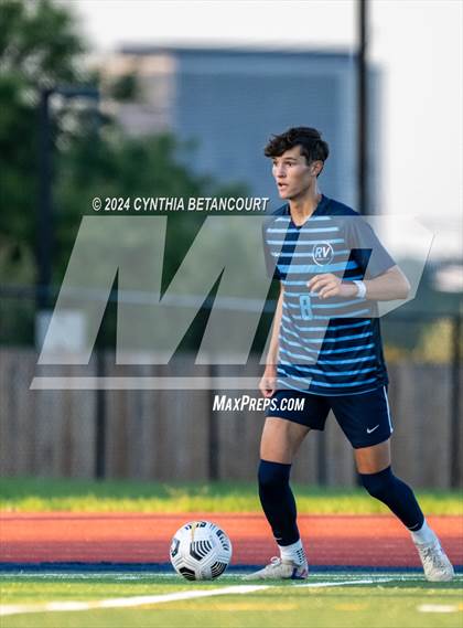 Thumbnail 3 in Valor Christian vs Ralston Valley photogallery.