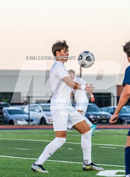 Thumbnail 3 in Valor Christian vs Ralston Valley photogallery.