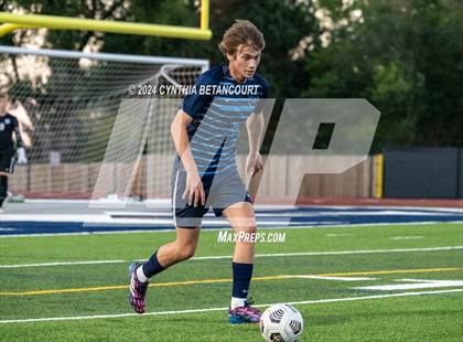 Thumbnail 2 in Valor Christian vs Ralston Valley photogallery.