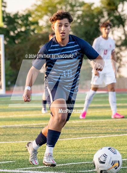 Thumbnail 2 in Valor Christian vs Ralston Valley photogallery.