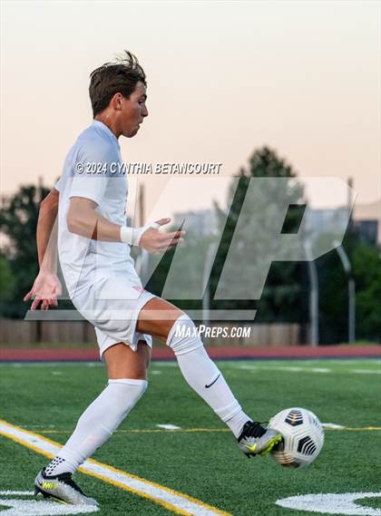 Thumbnail 3 in Valor Christian vs Ralston Valley photogallery.