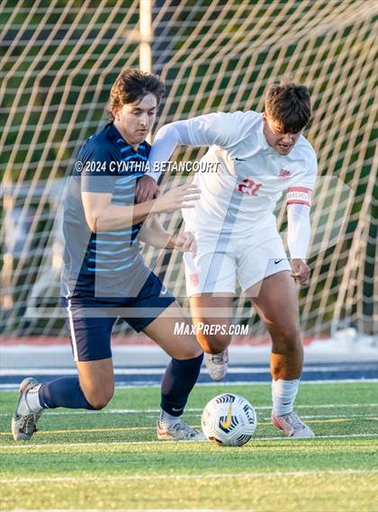 Thumbnail 2 in Valor Christian vs Ralston Valley photogallery.