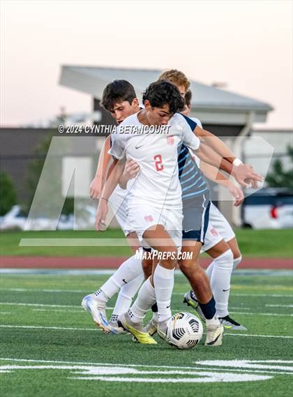 Thumbnail 3 in Valor Christian vs Ralston Valley photogallery.