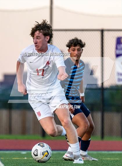 Thumbnail 3 in Valor Christian vs Ralston Valley photogallery.