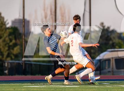 Thumbnail 3 in Valor Christian vs Ralston Valley photogallery.