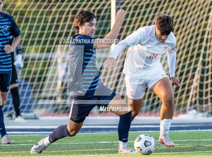 Thumbnail 1 in Valor Christian vs Ralston Valley photogallery.
