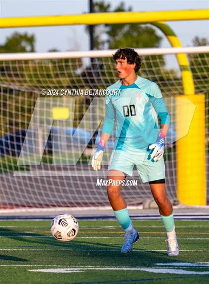 Thumbnail 3 in Valor Christian vs Ralston Valley photogallery.
