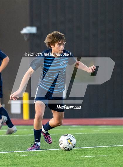 Thumbnail 1 in Valor Christian vs Ralston Valley photogallery.