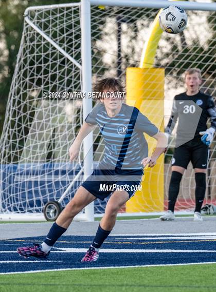Thumbnail 1 in Valor Christian vs Ralston Valley photogallery.