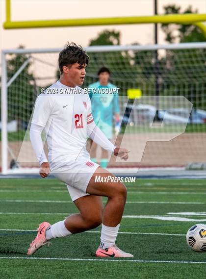 Thumbnail 1 in Valor Christian vs Ralston Valley photogallery.