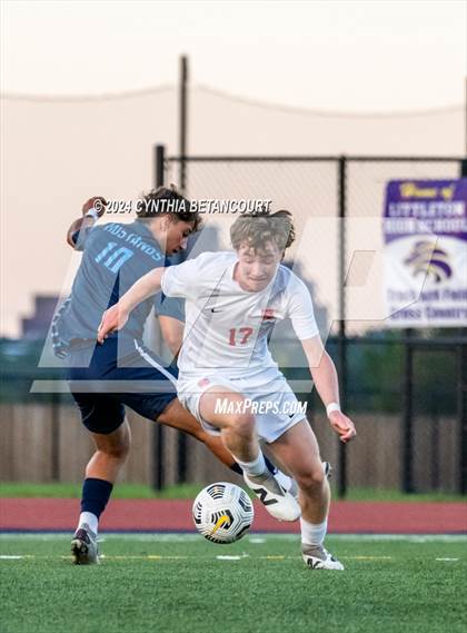 Thumbnail 2 in Valor Christian vs Ralston Valley photogallery.