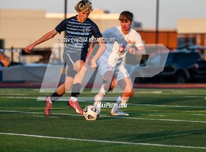 Thumbnail 3 in Valor Christian vs Ralston Valley photogallery.