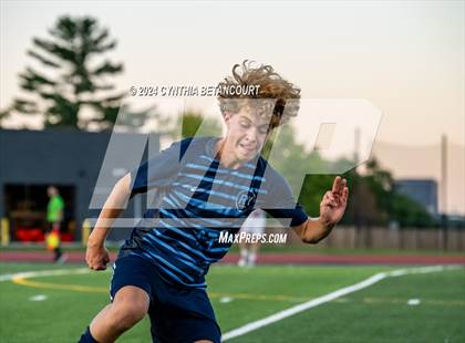 Thumbnail 2 in Valor Christian vs Ralston Valley photogallery.
