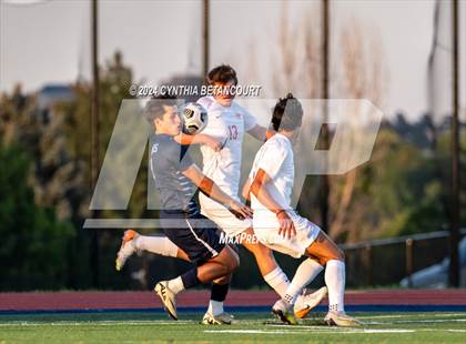 Thumbnail 1 in Valor Christian vs Ralston Valley photogallery.