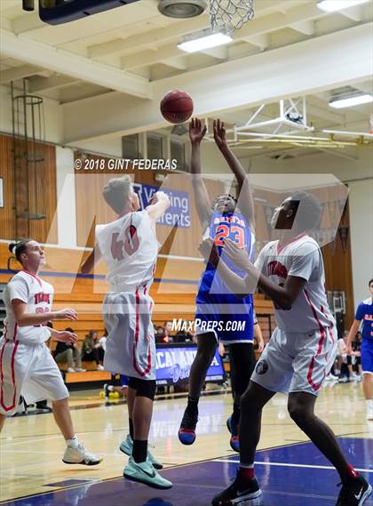 Thumbnail 2 in Antelope vs. Santa Teresa (Chris Huber Classic) photogallery.