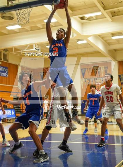 Thumbnail 3 in Antelope vs. Santa Teresa (Chris Huber Classic) photogallery.