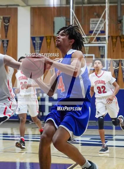 Thumbnail 2 in Antelope vs. Santa Teresa (Chris Huber Classic) photogallery.