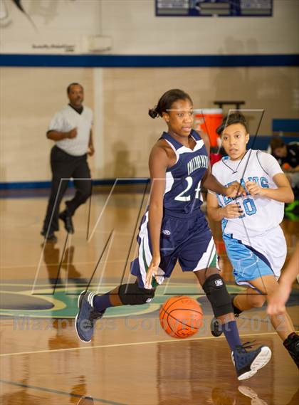 Thumbnail 3 in Ray vs. College Park (McDonald's Texas Invitational) photogallery.