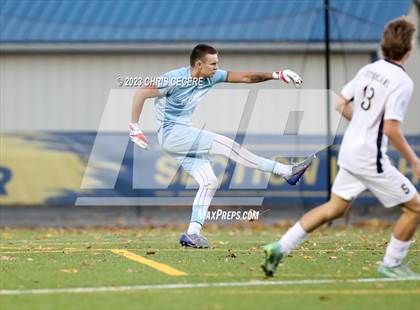 Thumbnail 3 in Sutherland vs. Aquinas Institute (NYSPHSAA 5A Final) photogallery.