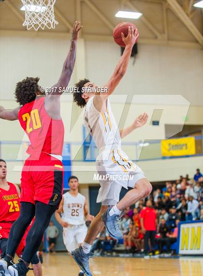 Thumbnail 2 in Fairfax vs. Bishop O'Dowd (NorCal Tipoff Classic) photogallery.