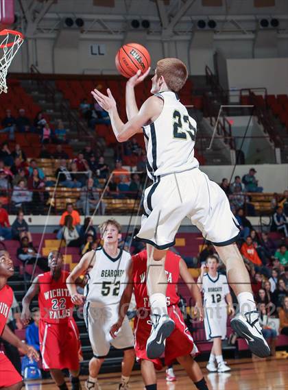 Thumbnail 3 in Wichita Falls vs. Henrietta (Fantasy of Lights) photogallery.