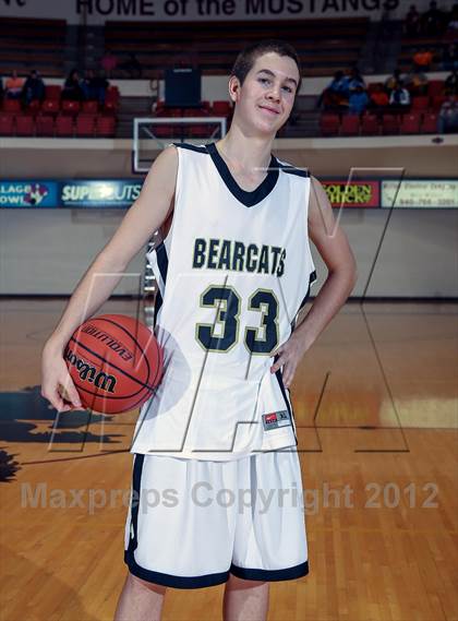 Thumbnail 1 in Wichita Falls vs. Henrietta (Fantasy of Lights) photogallery.