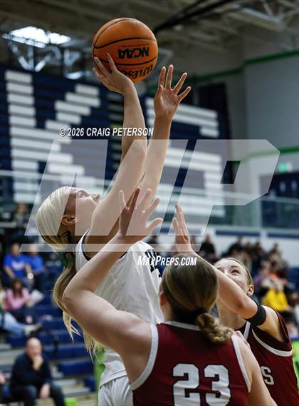 Thumbnail 1 in Ridgeline vs Mountain View (UHSAA 4A Second Round) photogallery.