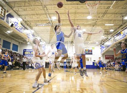 Thumbnail 3 in Newport Central Catholic vs Highlands  photogallery.