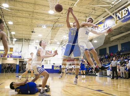 Thumbnail 2 in Newport Central Catholic vs Highlands  photogallery.