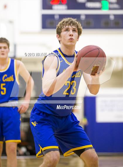 Thumbnail 1 in Newport Central Catholic vs Highlands  photogallery.