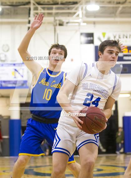 Thumbnail 1 in Newport Central Catholic vs Highlands  photogallery.