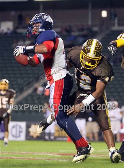 Thumbnail 1 in Modesto Christian vs. Parker (CIF State Small Schools Final) photogallery.