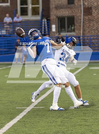 Thumbnail 2 in Lexington Catholic @ Highlands photogallery.