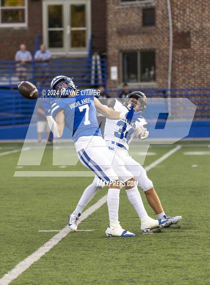 Thumbnail 3 in Lexington Catholic @ Highlands photogallery.