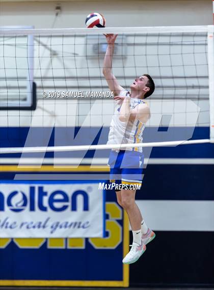 Thumbnail 1 in El Camino Real vs Palisades (CIF LACS Open Division Final) photogallery.