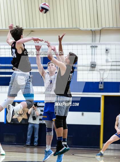 Thumbnail 2 in El Camino Real vs Palisades (CIF LACS Open Division Final) photogallery.