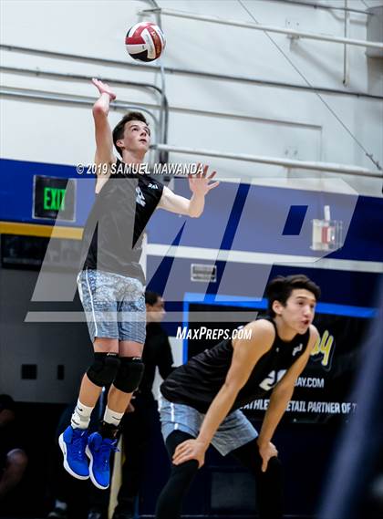 Thumbnail 1 in El Camino Real vs Palisades (CIF LACS Open Division Final) photogallery.