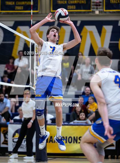 Thumbnail 2 in El Camino Real vs Palisades (CIF LACS Open Division Final) photogallery.