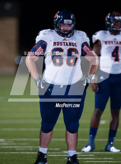 Thumbnail 3 in Sachse vs Rowlett photogallery.