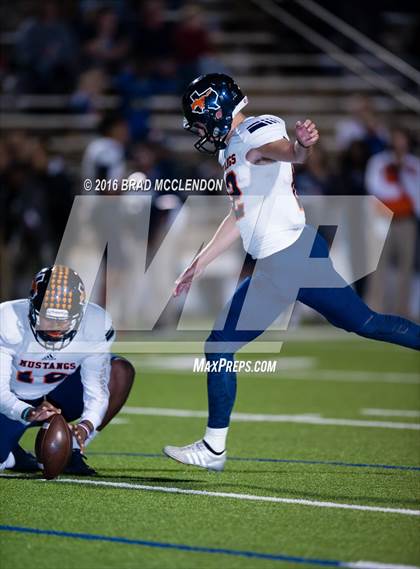 Thumbnail 1 in Sachse vs Rowlett photogallery.